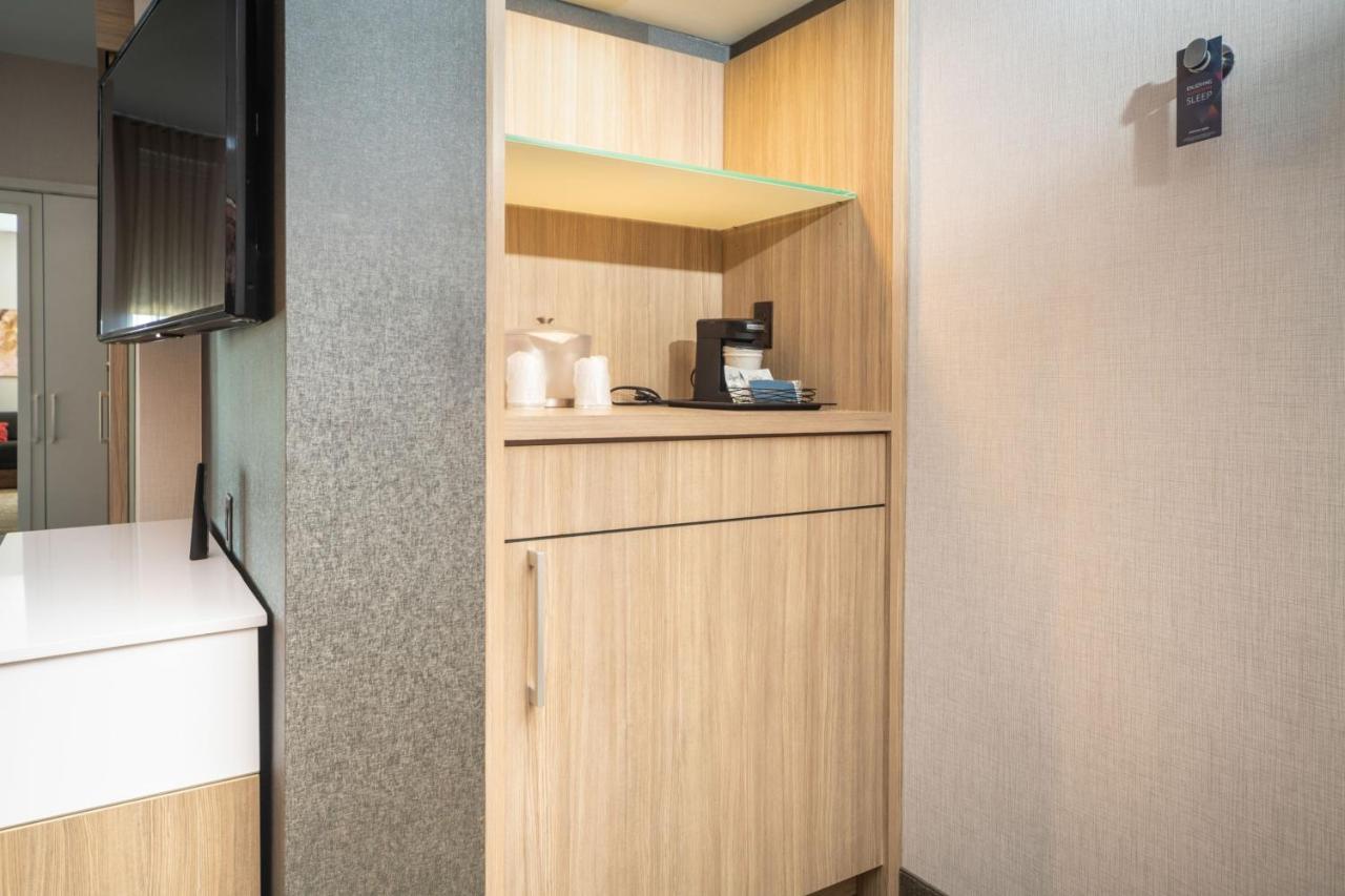 Springhill Suites By Marriott Кеноша Екстериор снимка
