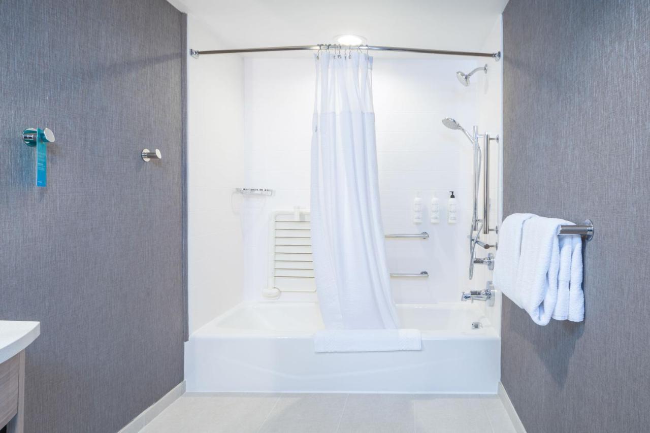 Springhill Suites By Marriott Кеноша Екстериор снимка